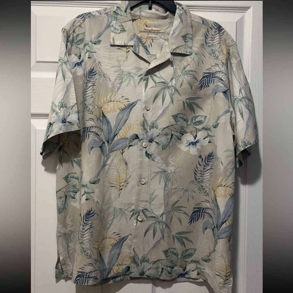 Tommy Bahama Shirt Mens Large Beige Silk Hawaiian Camp Short Sleeve Floral Palms